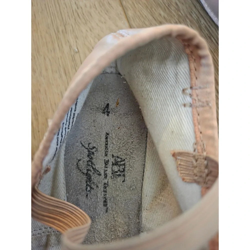 ABT American Ballet Theatre Kids Pink Leather Full Sole Ballet Slippers Size 4